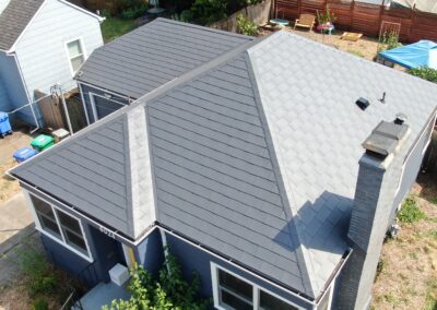 Charcoal Gray Smooth Shingle - Portland, OR