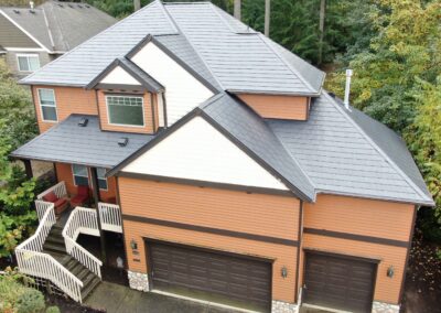 Black Woodgrain Embossed Shingle - Portland, OR