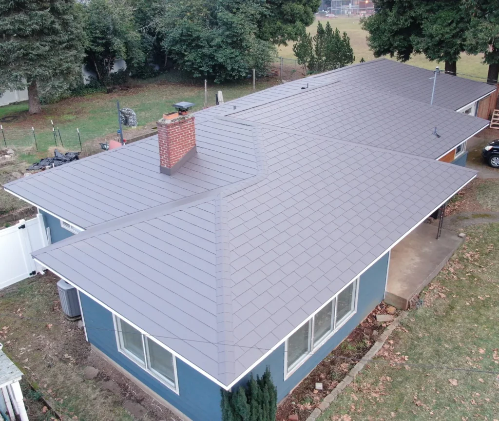 Tudor Brown Woodgrain Embossed Shingle - Salem, OR